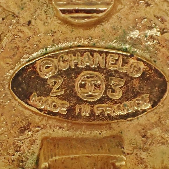 CHANEL Imitation Pearl Round Button Earrings 23 Clip-On Gold Vintage 62RJ174 - Picture 16 of 16